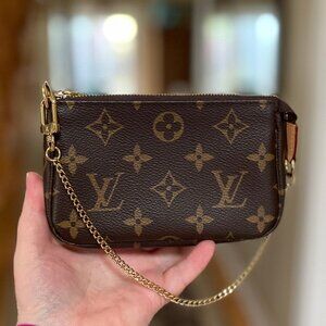 Louis Vuitton Mini Pochette Monogram - Authentic